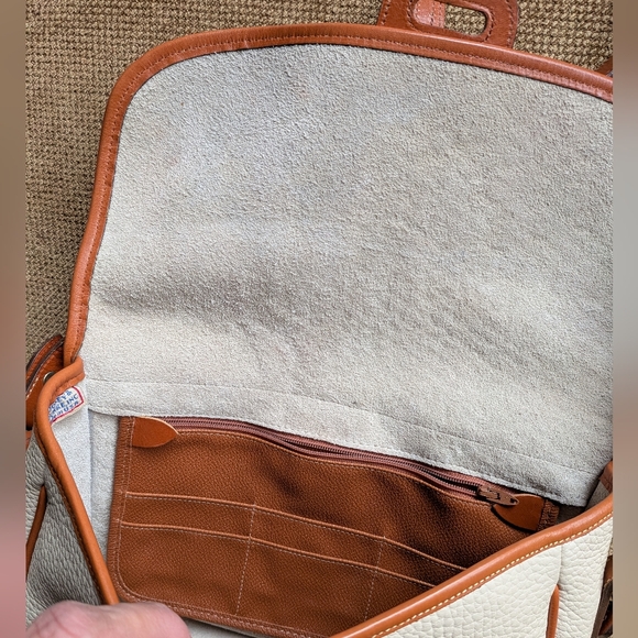 Dooney & Bourke Vintage AWL Bone & British Tan Cavalry Body Bag - Made in USA - Picture 12 of 16